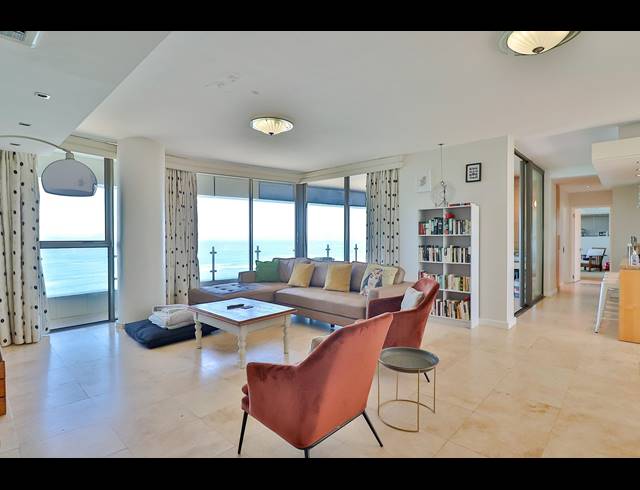 4 BEDROOM APARTMENT FOR SALE IN STRAND NORTH